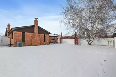 38612 Wingate Drive, Clinton, MI 48038 - Photo 19