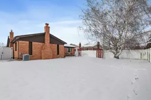 38612 Wingate Dr, Clinton Twp, MI 48038 - Photo 19