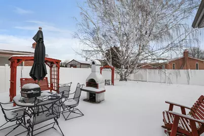 38612 Wingate Drive, Clinton, MI 48038 - Photo 17