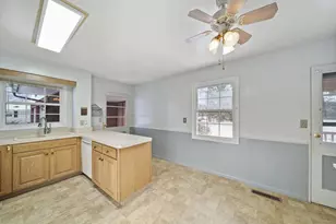 5635 Brooklyn Rd, Jackson, MI 49201 - Photo 9