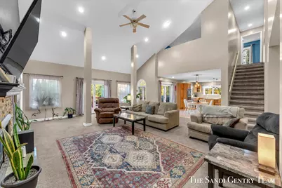 1020 Brookway Court, Norton Shores, MI 49441 - Photo 9