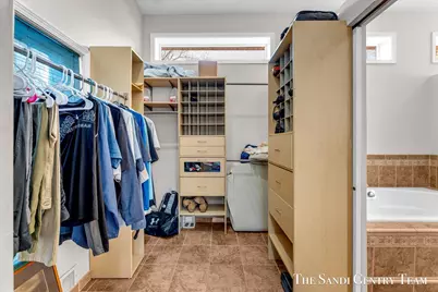 1020 Brookway Court, Norton Shores, MI 49441 - Photo 25