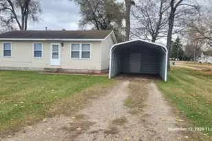 407 E Lincoln Ave, Reed City, MI 49677 - Photo 1