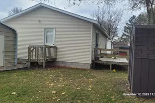 407 E Lincoln Ave, Reed City, MI 49677 - Photo 3