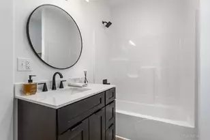 156 W 19th St, Holland, MI 49423 - Photo 21