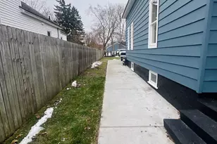 156 W 19th St, Holland, MI 49423 - Photo 9