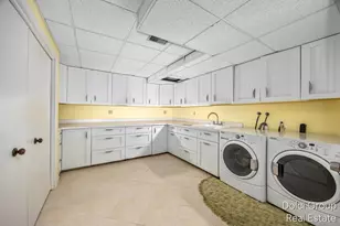 6134 Parview Dr SE, Grand Rapids, MI 49546 - Photo 25