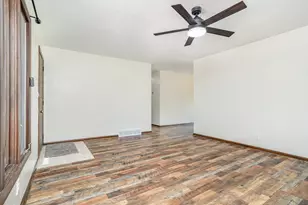 1039 Rose St, Marshall, MI 49068 - Photo 9