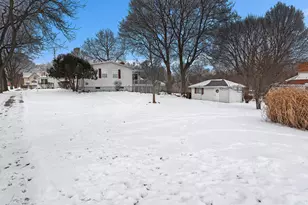 408 Washington St, Albion, MI 49224 - Photo 27