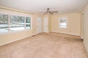 903 N Detroit St, Buchanan, MI 49107 - Photo 13