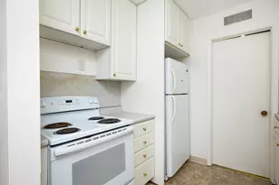 2545 Yost, Ann Arbor, MI 48104 - Photo 9