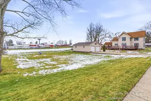 1657 Jordan Lake Ave, Lake Odessa, MI 48849 - Photo 39