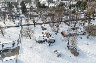 2175 Pioneer Dr, Jackson, MI 49201 - Photo 27