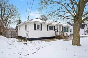 2349 36th St SW, Wyoming, MI 49519 - Photo 3