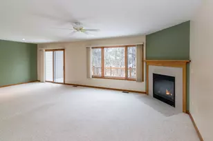 327 Cottonwood Ln, Saline, MI 48176 - Photo 5