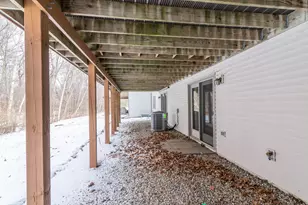 327 Cottonwood Ln, Saline, MI 48176 - Photo 39