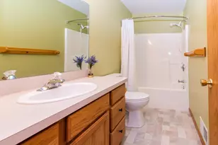 327 Cottonwood Ln, Saline, MI 48176 - Photo 25