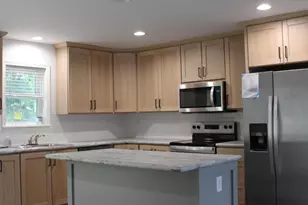 608 Jackson Ave, Muskegon, MI 49442 - Photo 7