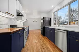 6050 Adaway Ct SE, Ada, MI 49301 - Photo 9