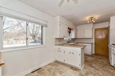 161 Eloise Drive, Benton Harbor, MI 49022 - Photo 3