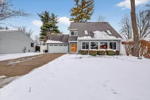 837 Tierra St SE, Kentwood, MI 49508 - Photo 3