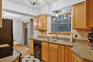 9765 McClements Rd, Brighton, MI 48114 - Photo 13