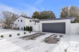 14759 Ingram St, Livonia, MI 48154 - Photo 41
