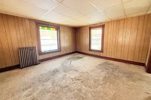 28 Marion St, Hillsdale, MI 49242 - Photo 21