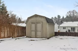 3535 Bromley Dr SE, Grand Rapids, MI 49508 - Photo 37