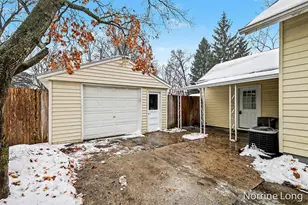 232 43rd St SE, Kentwood, MI 49548 - Photo 17