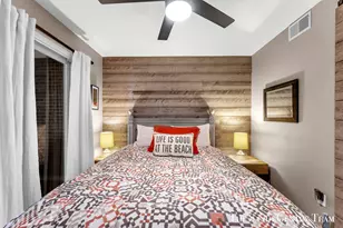 1159 S Harbor Dr, Grand Haven, MI 49417 - Photo 31