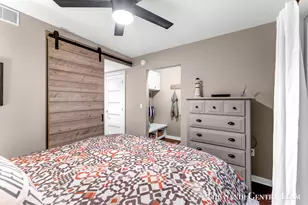 1159 S Harbor Dr, Grand Haven, MI 49417 - Photo 35