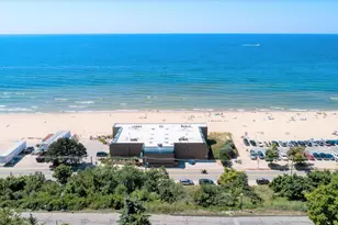 1159 S Harbor Dr, Grand Haven, MI 49417 - Photo 3