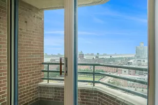 3320 Spinnaker Ln, Detroit, MI 48207 - Photo 9