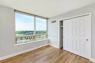 3320 Spinnaker Ln, Detroit, MI 48207 - Photo 17