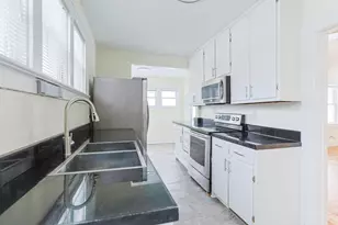 11 N Barrett St, Niles, MI 49120 - Photo 5