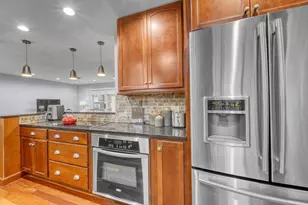 1066 Monroe Blvd, South Haven, MI 49090 - Photo 11