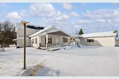 6947 Pokagon Road, Berrien Center, MI 49102 - Photo 39