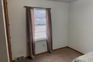 818 Clark St, Muskegon, MI 49442 - Photo 7