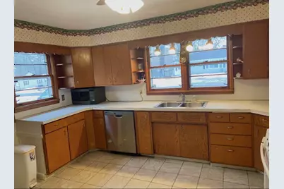 818 Clark Street, Muskegon, MI 49442 - Photo 3