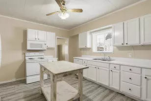 117 N 3rd Ave, Big Rapids, MI 49307 - Photo 11