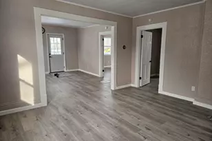 322 Lawrence Ave, Adrian, MI 49221 - Photo 3