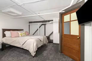 600 Broadway Ave NW, Grand Rapids, MI 49504 - Photo 33