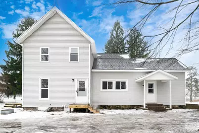 5306 W Carson City Road, Greenville, MI 48838 - Photo 5