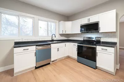 5306 W Carson City Road, Greenville, MI 48838 - Photo 9