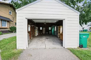 300 N Lenawee St, Durand, MI 48429 - Photo 25