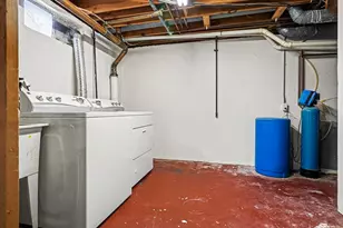 8539 Dolphin St, Portage, MI 49024 - Photo 25