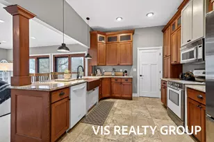 223 E Savidge St, Spring Lake, MI 49456 - Photo 7