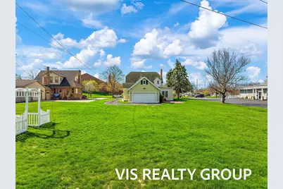 223 E Savidge Street, Spring Lake, MI 49456 - Photo 5