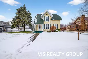 223 E Savidge St, Spring Lake, MI 49456 - Photo 1